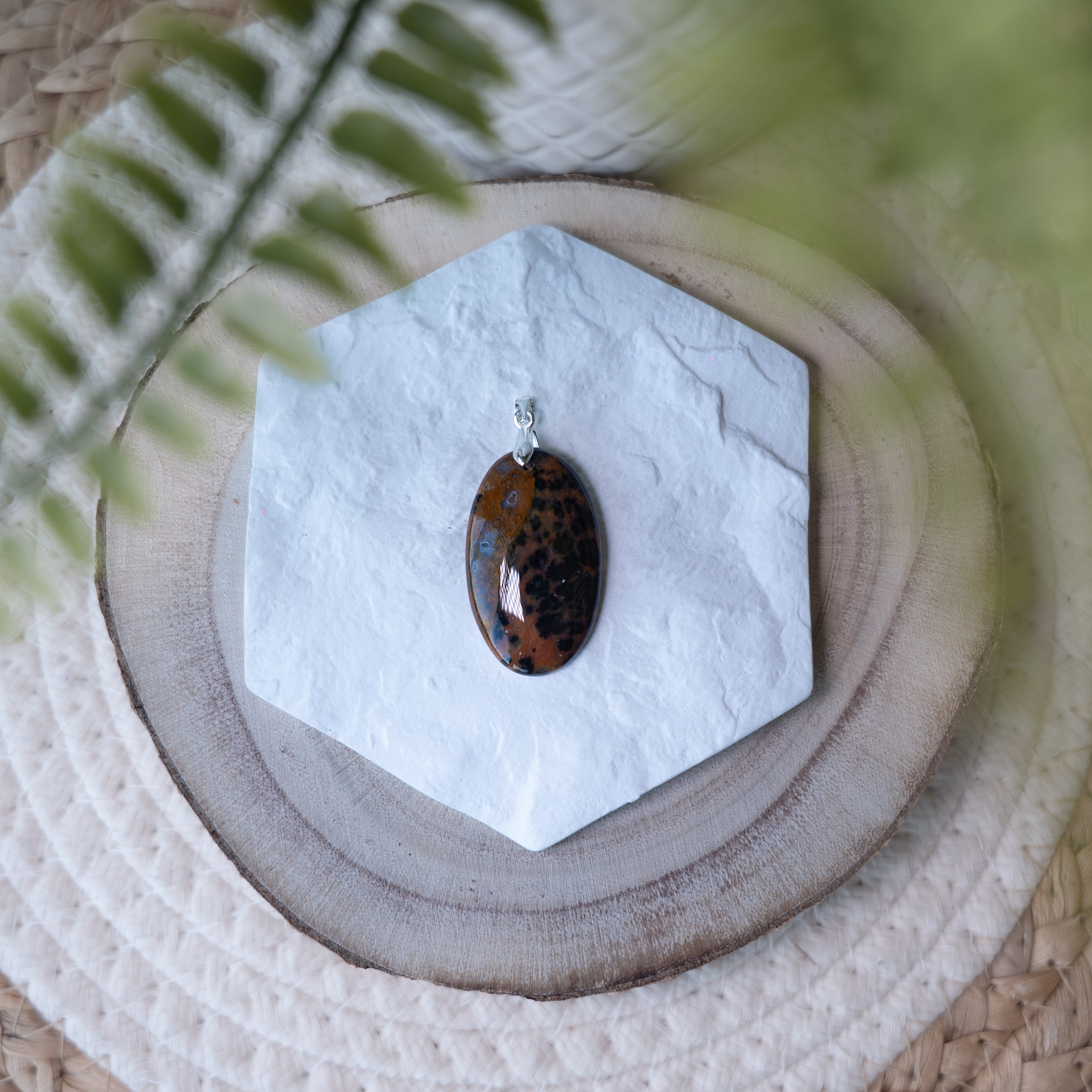 Pendentif Agate Cheetah – Pierre naturelle énergie et confiance