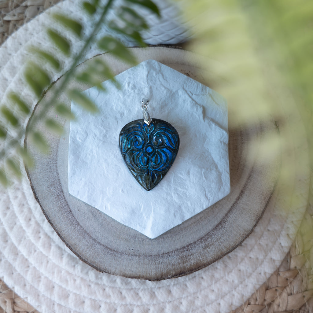 Pendentifs Labradorite – Pierre naturelle protection et énergie
