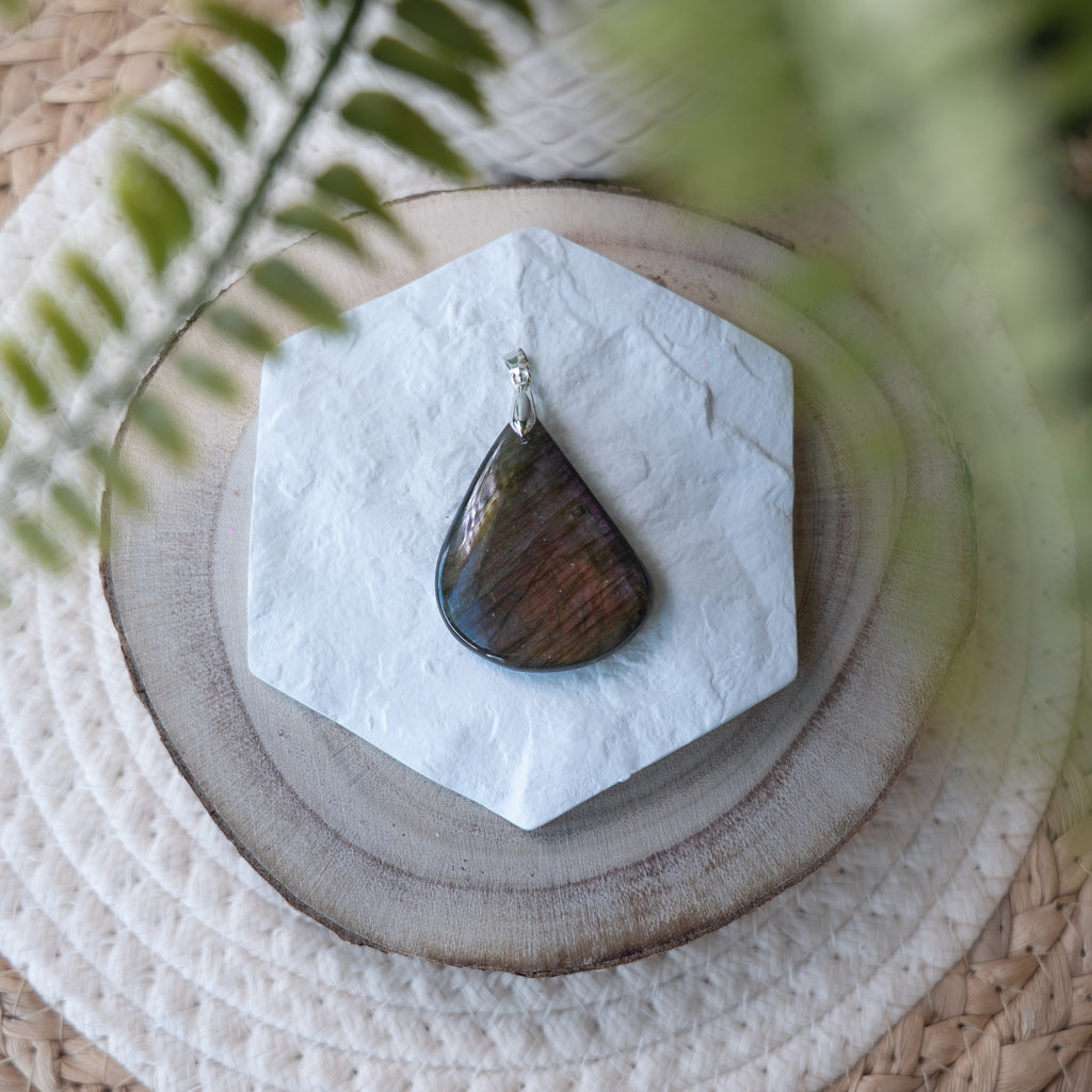 Pendentifs Labradorite – Pierre naturelle protection et énergie