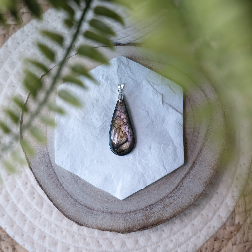 Pendentifs Labradorite – Pierre naturelle protection et énergie