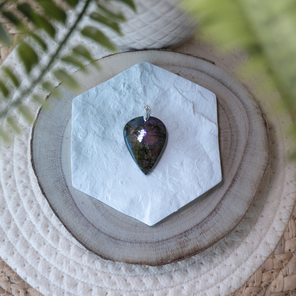 Pendentifs Labradorite – Pierre naturelle protection et énergie