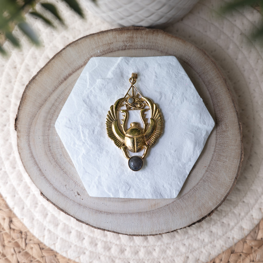 Bijoux Talisman en Géométrie Sacrée – Laiton, Bronze & Acier Inoxydable | Symboles Spirituels