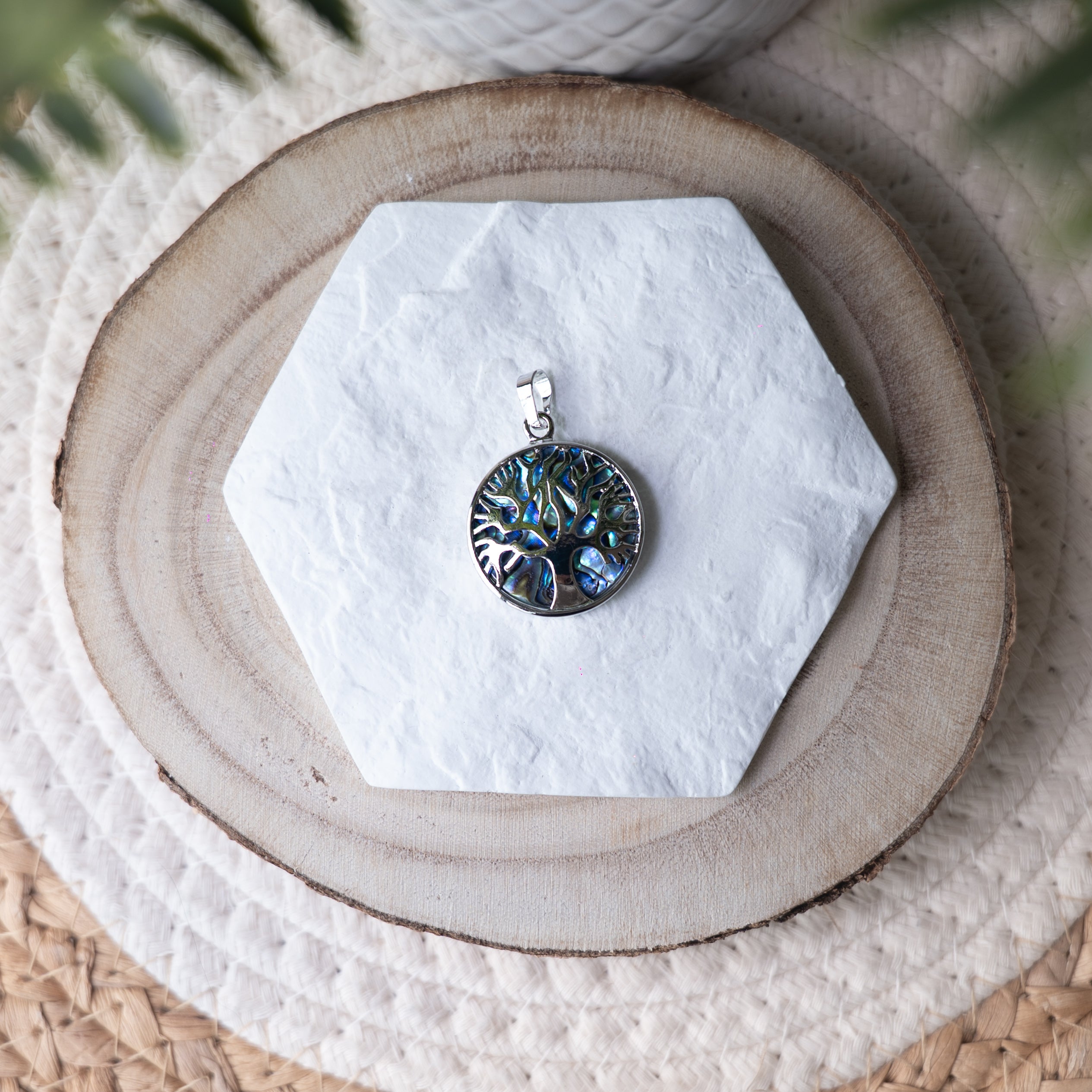 Bijoux Talisman en Géométrie Sacrée – Laiton, Bronze & Acier Inoxydable | Symboles Spirituels