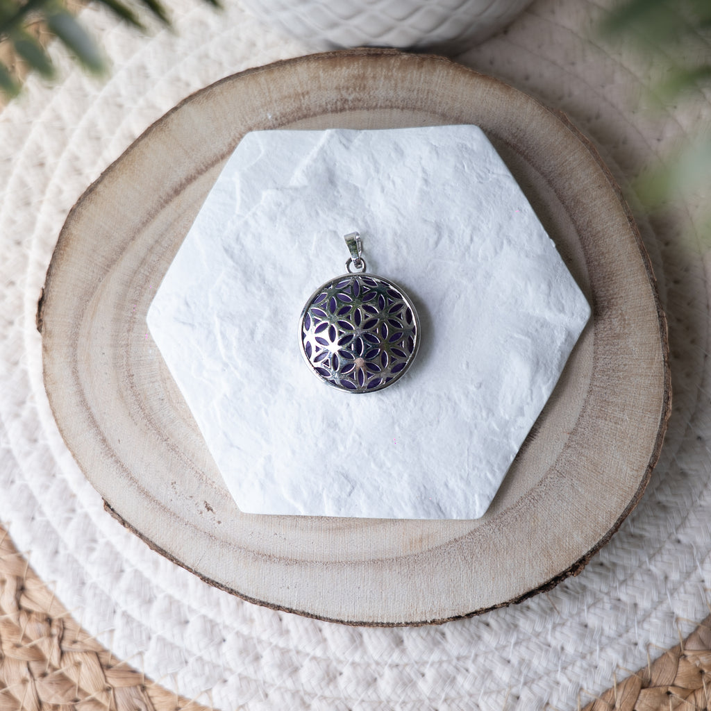 Bijoux Talisman en Géométrie Sacrée – Laiton, Bronze & Acier Inoxydable | Symboles Spirituels