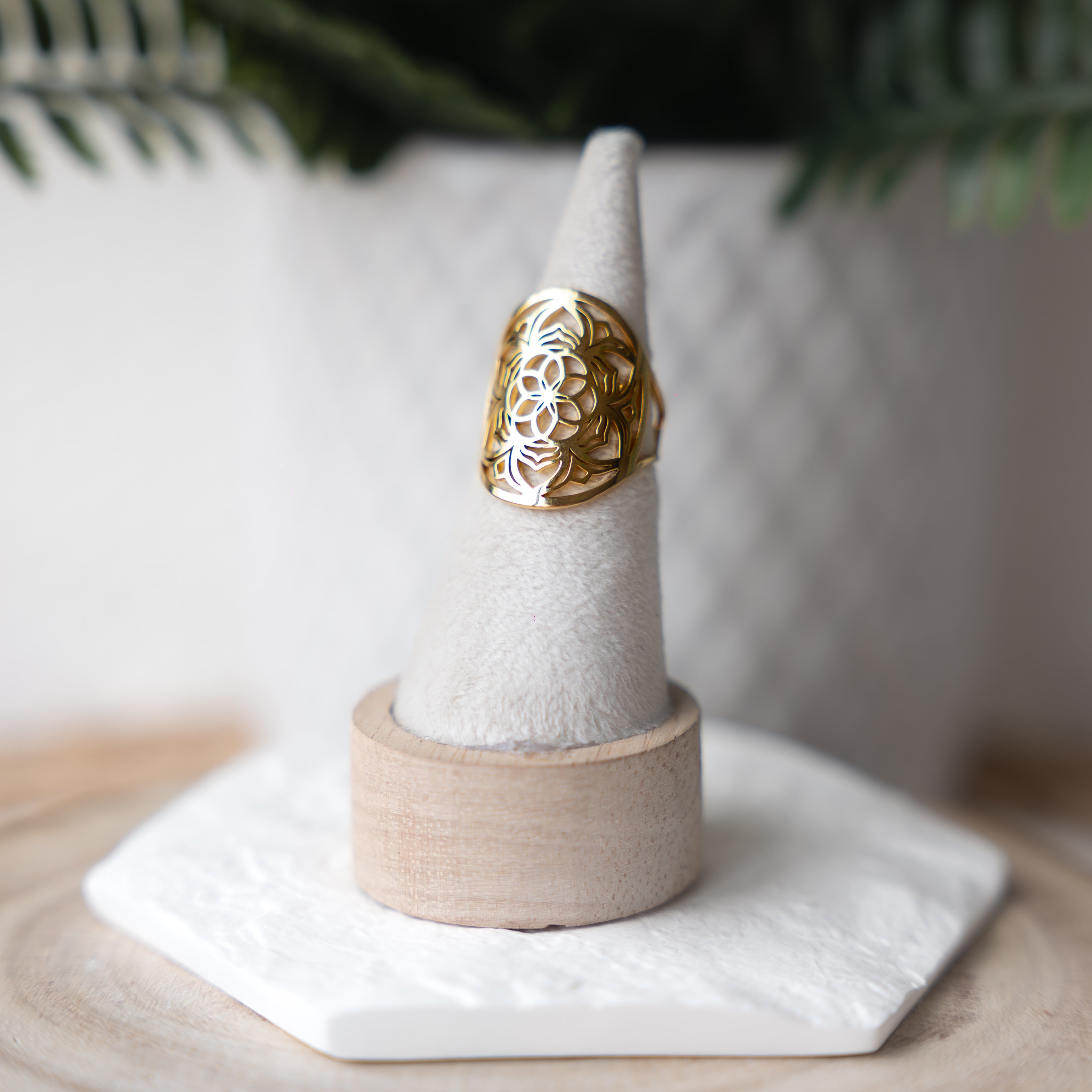 Bijoux Talisman en Géométrie Sacrée – Laiton, Bronze & Acier Inoxydable | Symboles Spirituels