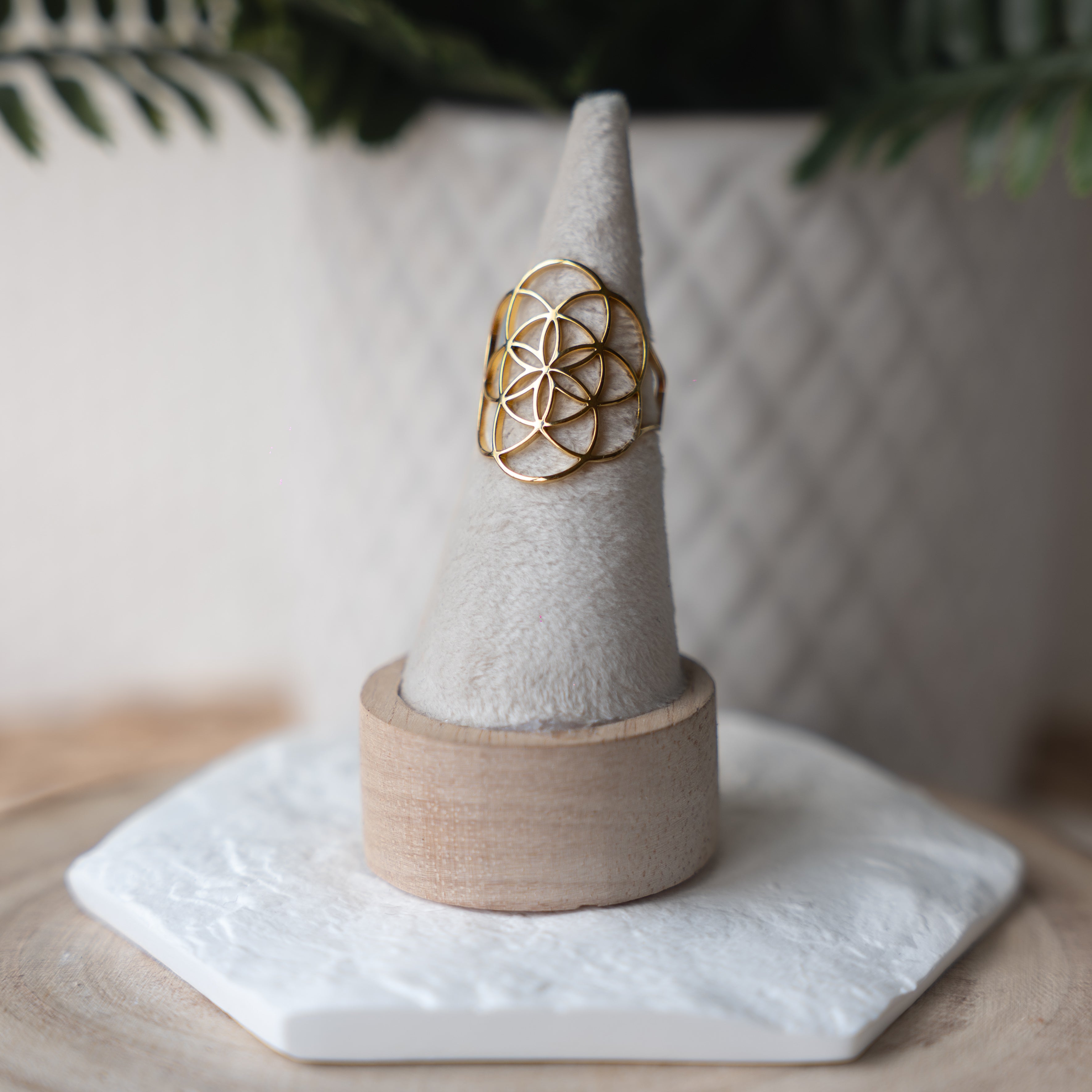 Bijoux Talisman en Géométrie Sacrée – Laiton, Bronze & Acier Inoxydable | Symboles Spirituels