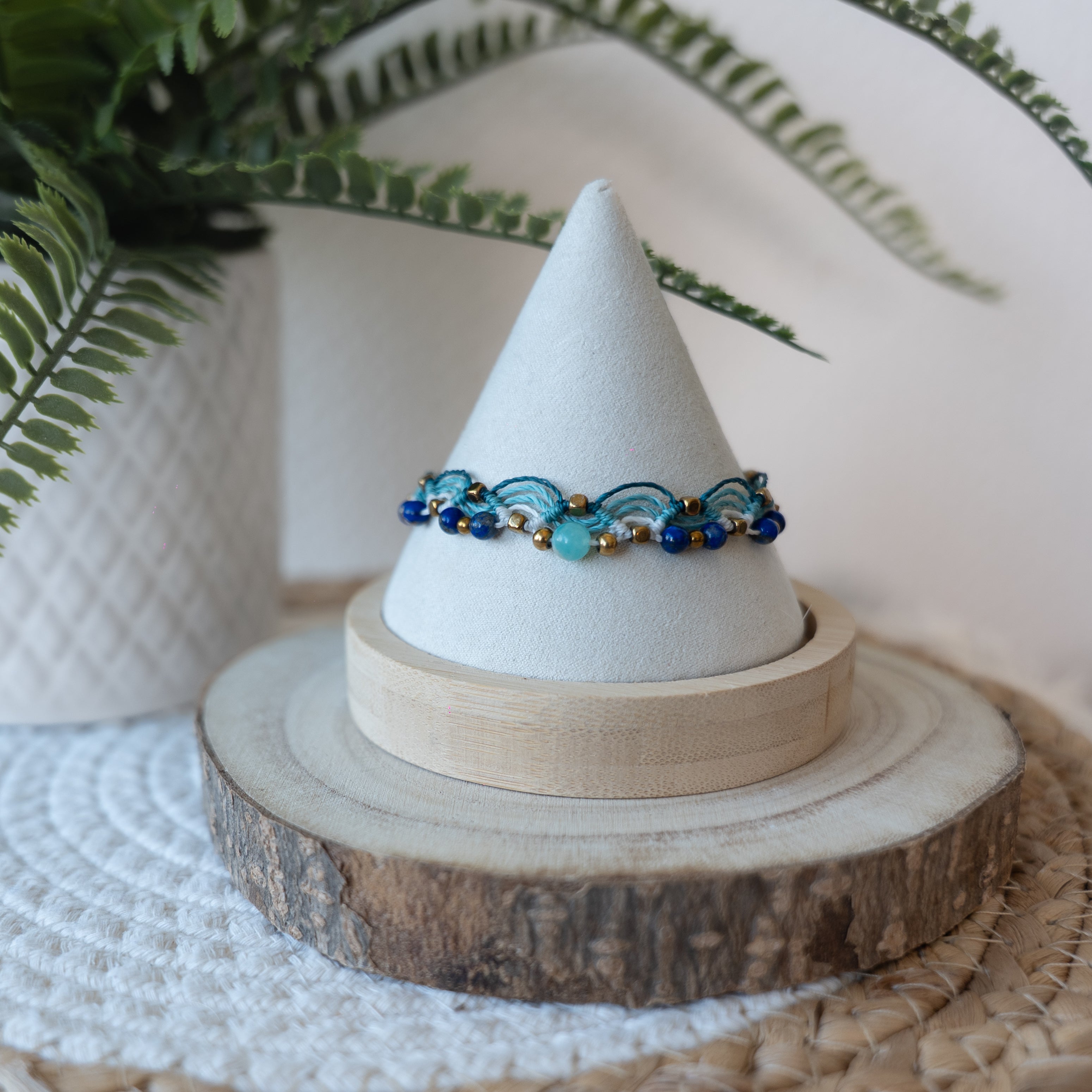 Bracelet en micro macramé fait main – Bijou artisanal bohème ajustable | Les Créas d’Andy