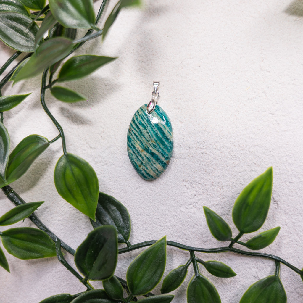 Pendentifs Amazonite – Pierre naturelle apaisante et expression de soi