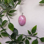 Pendentif Cobaltocalcite – Pierre naturelle amour et apaisement émotionnel