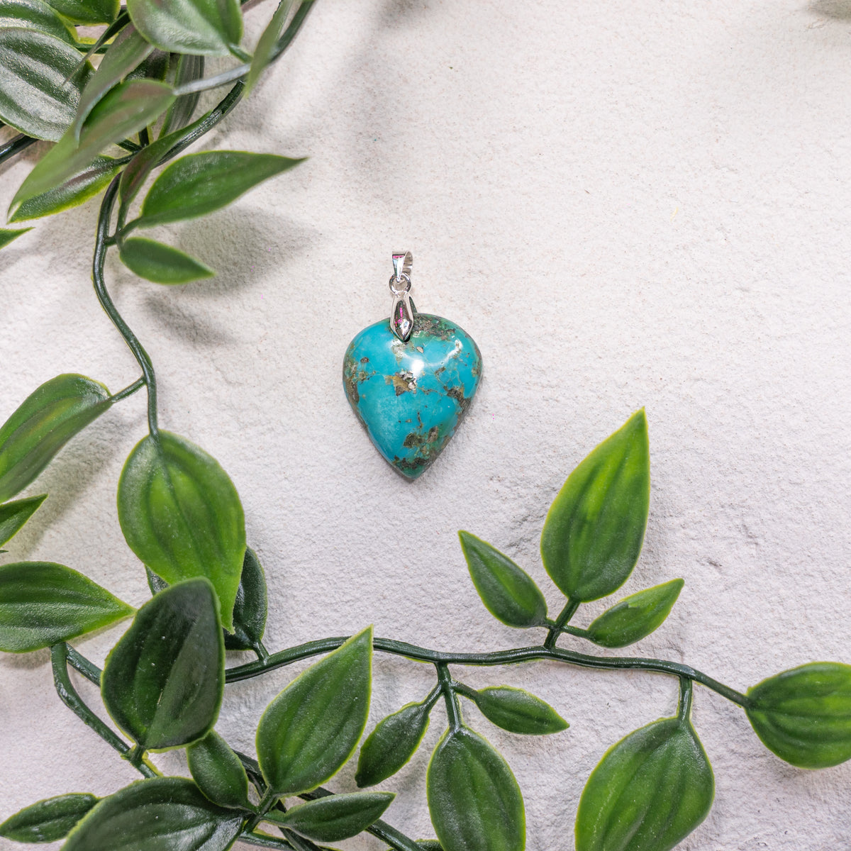 Pendentifs Turquoise – Pierre naturelle protectrice et apaisante
