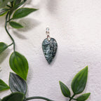 Pendentifs Séraphinite – Pierre naturelle apaisement et élévation spirituelle