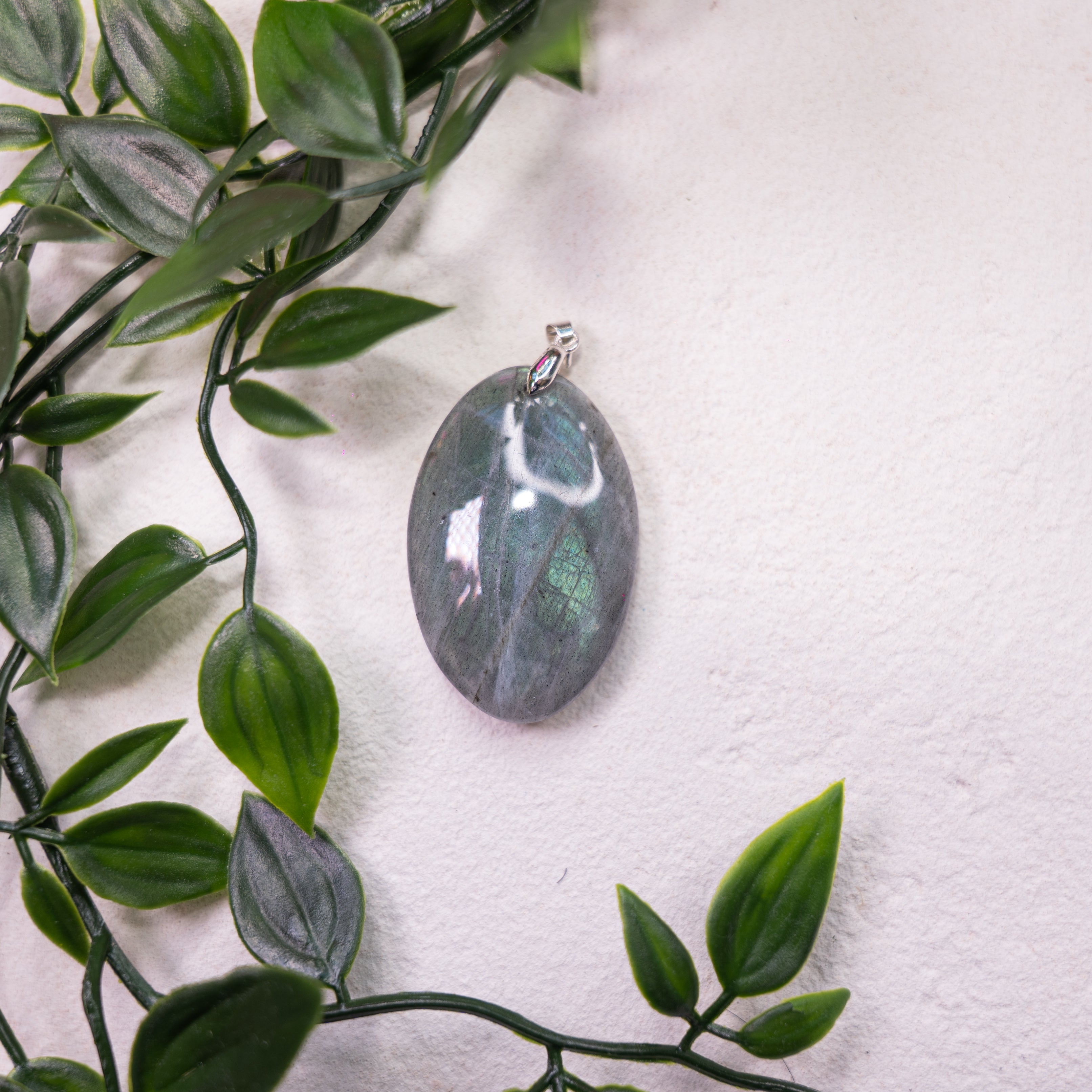 Grande Labradorite - Pierre de protection & d’intuition✨