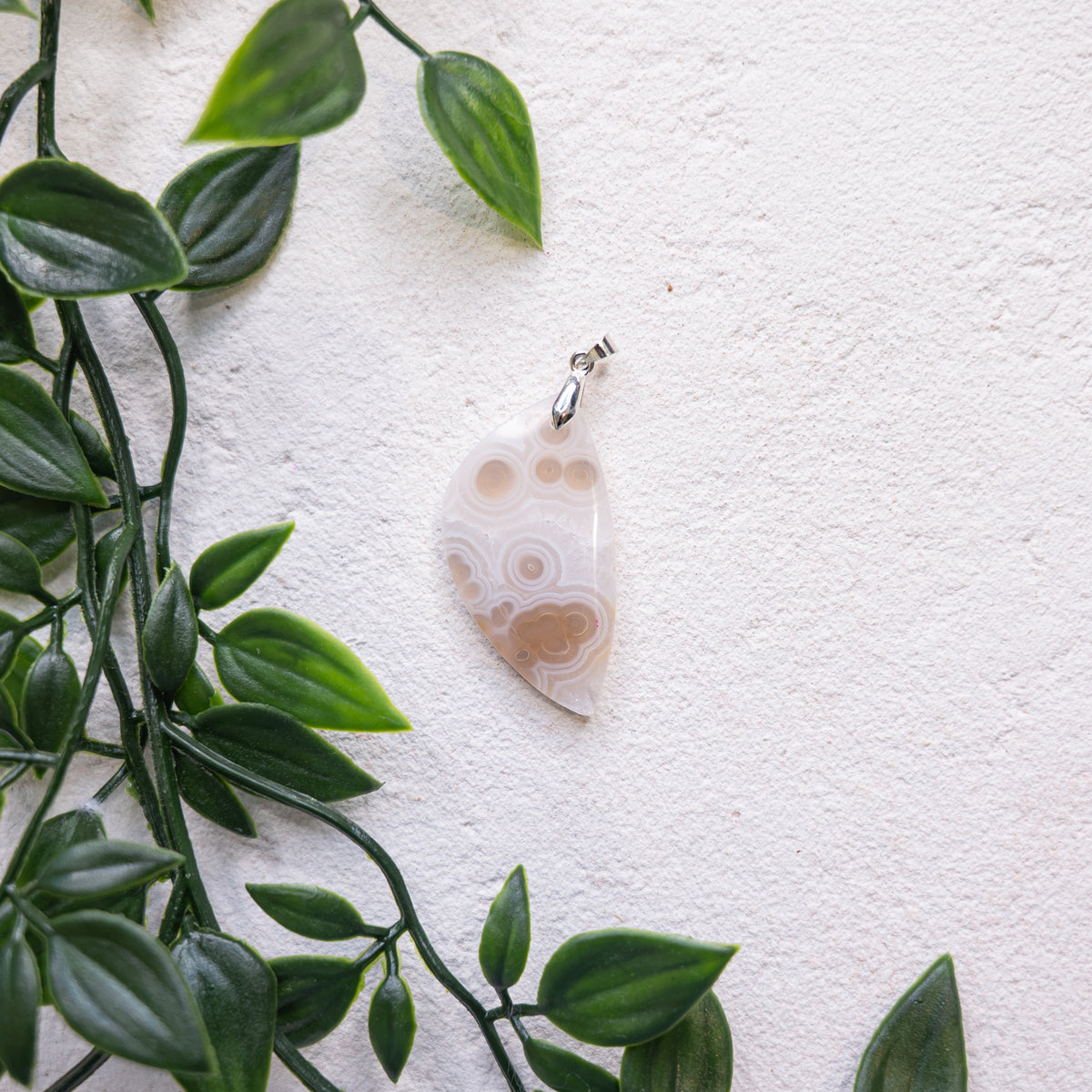 Pendentif Agate Orbiculaire – Pierre naturelle protection et équilibre